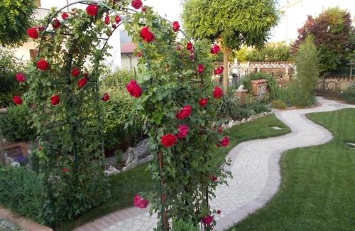 Coppito Cama Y Desayuno | B&B Il Giardino Acquatico