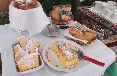 Pozzomaggiore Cama Y Desayuno | B&b il Giardino del Barone