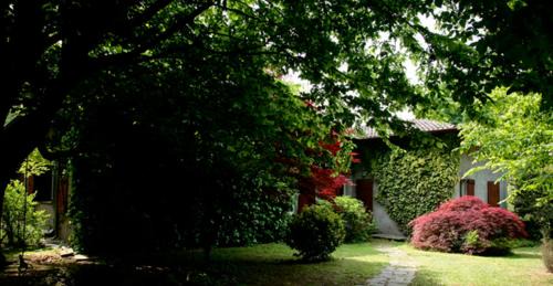 Cantu Cama Y Desayuno | B&B L'Albero Maestro