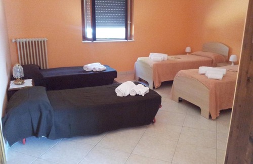 San Vittorino Cama Y Desayuno | B&B L'Aquila