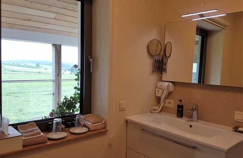 Vaux-sur-Sure Cama Y Desayuno | B&B La Chabetaine