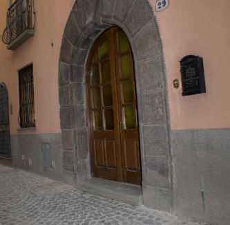Canino Cama Y Desayuno | B&B Le Buche Casa Storica