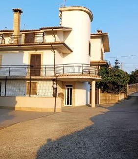 Vasto Casa | B&B "LE LUCI" SUPER CAMERA IN ATTICO interno 3 rose rosse