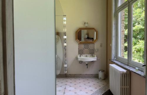 Loker Cama Y Desayuno | B&B Le Manoir de la Douve