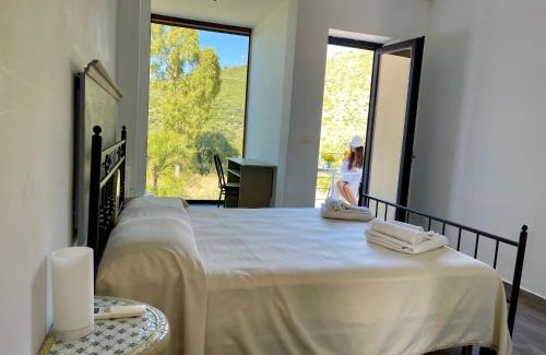 Tusa Cama Y Desayuno | B&b Le paradis