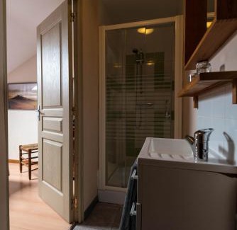 Gedinne Cama Y Desayuno | B&B Les Trois Voisins