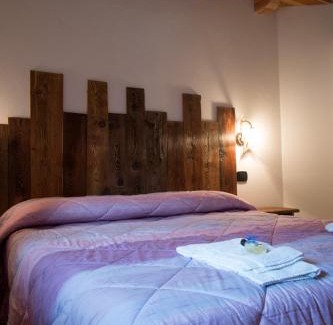 Saint-Pierre Cama Y Desayuno | B&B Lo VAN - Camere al Verde Villaggio di Rumiod