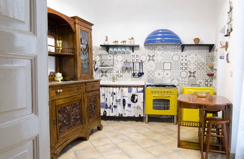Brindisi Histotic Center Cama Y Desayuno | B&B Maria Vittoria and Apartments