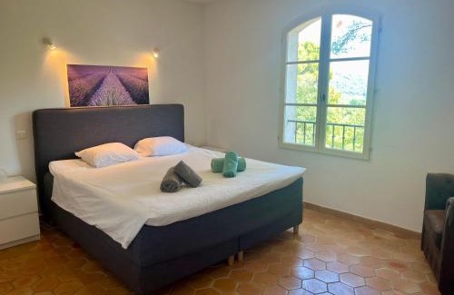 Figanieres Cama Y Desayuno | B&B naturist Villa Oriél Figanieres