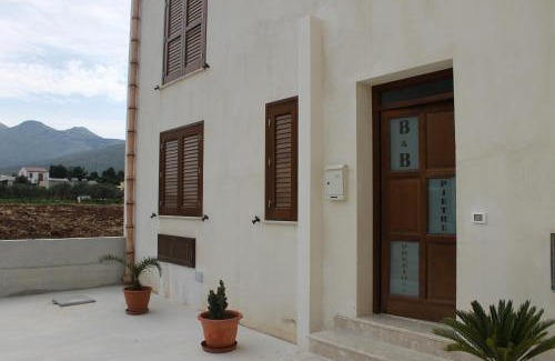 Castelluzzo Cama Y Desayuno | B&B Pietre Preziose
