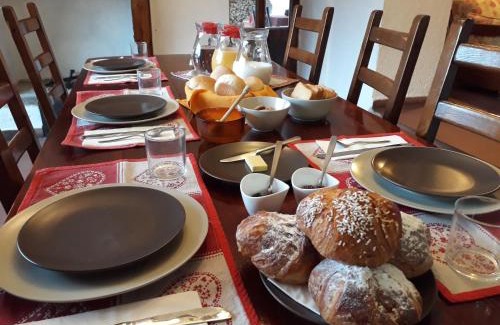 Pasturo Cama Y Desayuno | B&B Rocca di Bajedo