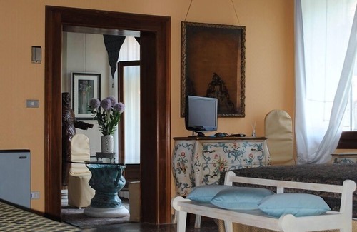 Castello Cama Y Desayuno | B&B San Firmino