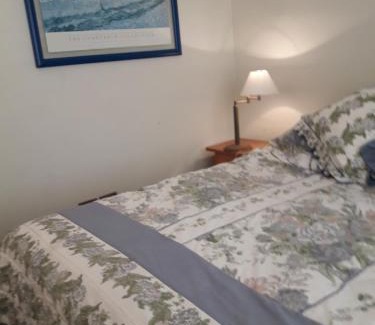 Santo Domingo Cama Y Desayuno | B&B Santo Domingo Chile ENGLISH SPOKEN Gran Departamento compartido frente al mar PARQUE TRICAO bird sanctuary 14kms 9miles away DESAYUNO ESTACIONAMIENTO Y WIFI GRATIS Free parking wifi and breakfast