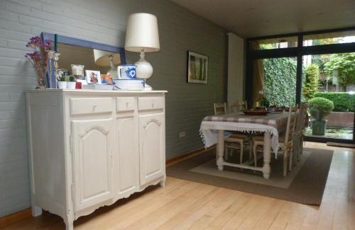 Kunstenkwartier Cama Y Desayuno | B&B Sparrow's Nest