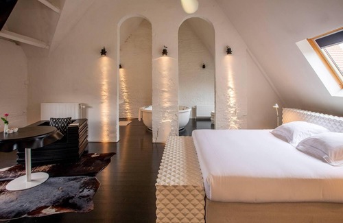 Schipperskwartier Cama Y Desayuno | B&B Suites Feek