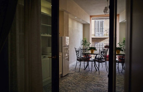 Caccamo Casa | B&B TRINACRIA CACCAMO LUXURY ROOMS Pomelia