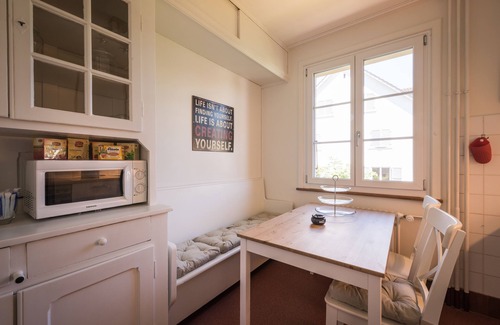 Muri bei Bern Cama Y Desayuno | B&B Villa Alma
