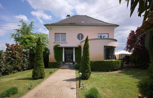 Ostheim Cama Y Desayuno | B&B "Villa Fink"