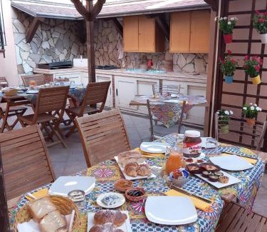 Castelbuono Cama Y Desayuno | B&B Villa Letizia Inn