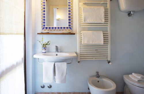 Assisi Cama Y Desayuno | B&B With Pool and View of Assisi