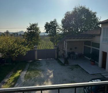 Bornato Casa | B&Bike la vetrata sui vigneti