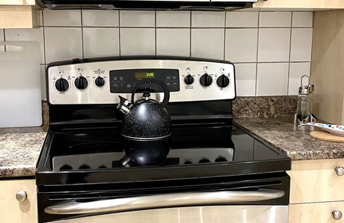 Longueuil Apartamento | B-COSY&CLOSE near Old Port&Downtown, Montreal/South Shore