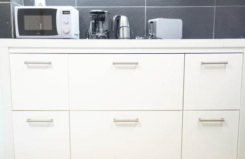 Huddinge Municipality Apartamento | B & E Apartment
