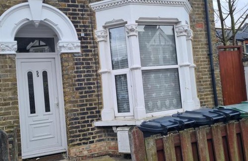 Grove Green Casa | B.H Guest House