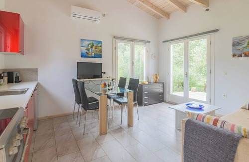 Giannades Casa | Vivir en medio de un olivar, a 3 km del mar, vista panorámica, lejos del turismo