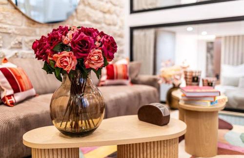 Arsenal Apartamento | B Luxe Triplex, Cinema Near Place des Vosges AC