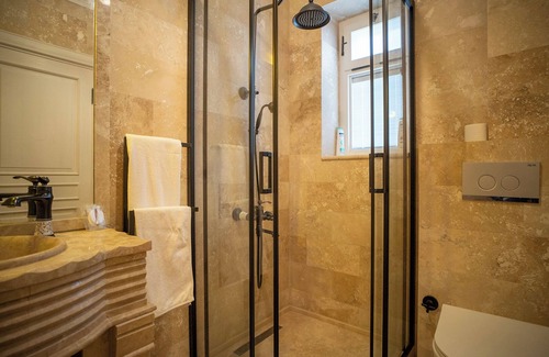Selcuk Casa | B&Y Burgaz