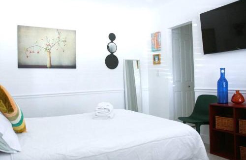 Edgewater Apartamento | B11 Design District Studio Short drive 2 beach