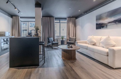 Hliðar Apartamento | B2 - Two Bedroom Apartment with Balcony