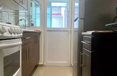 Reforma Apartamento | B602- 2BR / 2BTH - Una Habitación Piso, Capacidad 4