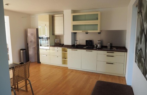 Unterrath Casa | B8 - just a private accommodation