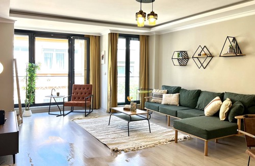 Cihangir Casa | Başkurt 7 - Ultra Modern & Luxury Flat w/2 BR, 3 ACs, Taksim