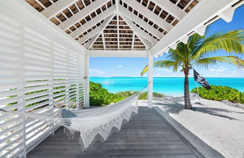 Tar Bay Casa | Ba Roos - Exuma's Dreamiest Beach House/On the Beach w 350ft of Beachfront!