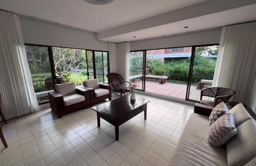 Laem Phak Bia Casa | Baan Plumeria บ้านภูมิเรีย