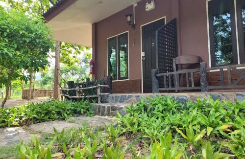 Suan Phueng Complejo | Baan Varintorn Suanphueng