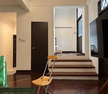 Samsen Nai Casa | Baanphahol2
