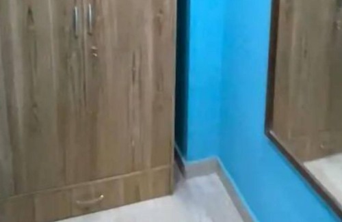 Gurugram Apartamento | Babbu's Smart Residencies Blue Room