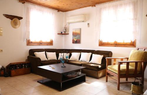 Selinia Casa | Babis Garden Salamina