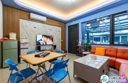 Shanjiao Casa | Baby Dolphin