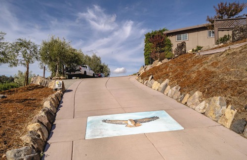Woodacre Cabaña | Baby Hawk Nest with Hot Tub and Views