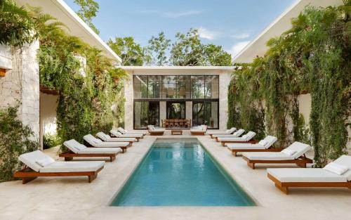 Tulum Casa | Babylon - Villa 10 Pools - Gym - Game Room
