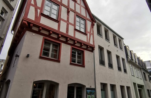 Mainz-Bingen Apartamento | Rhine & Wine-up to 7 people Heart of the Old Town with a view of Stahleck Castle