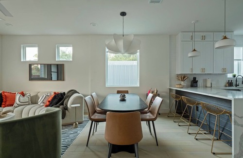 Central East Austin Casa | Bach & Bubbly House - 5BR, Pool, Gym & Glam Room