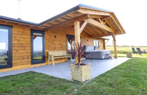 Aberhosan Casa | Bacheiddon Log Cabin