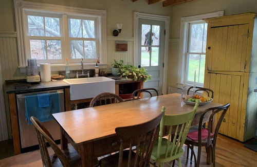 Block Island Casa | Back to nature, an Island artist’s cottage.. available, Aug. 30-Sept. 6, ‘25!