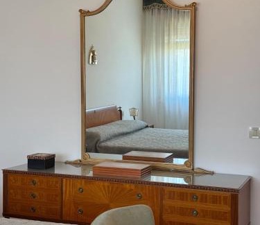 Udine Apartamento | Back to the 70s, Large three-bedroom with parking